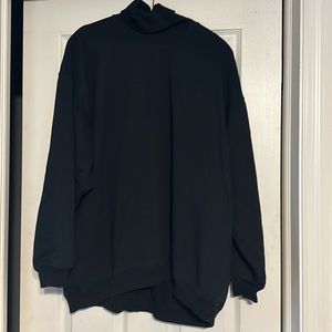 American Eagle Turtleneck Sweatshirt